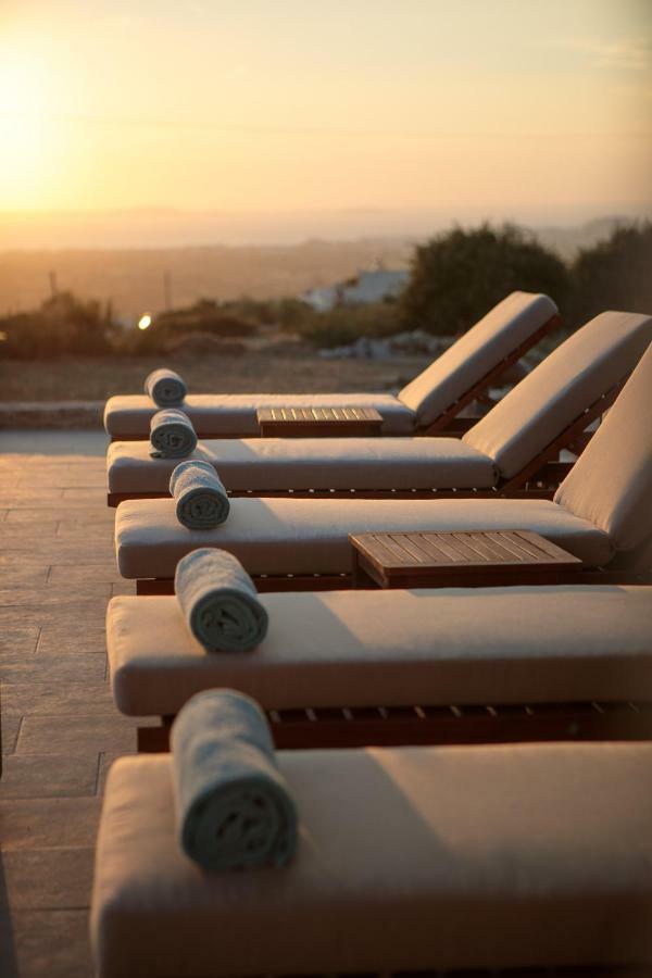 Naxos Infinity Villa And Suites Galanado Экстерьер фото